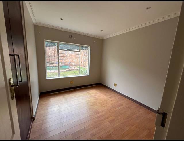 4 bed property to rent in GLENVISTA